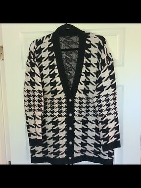 Talbots Women’s Petite XL Black/White Houndstooth Knit V-Neck Button Cardigan